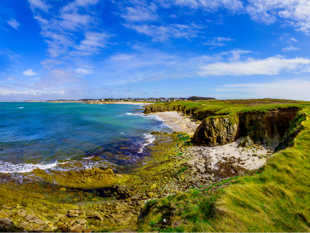 Auray France what to do cliff of Cote sauvage Travel Inspires