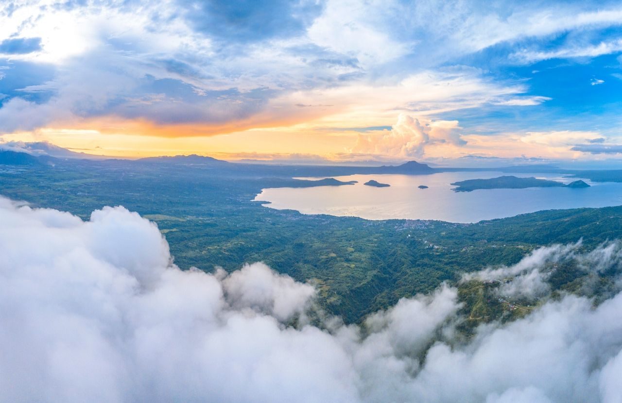 Legend of Taal Volcano & Lake Tagaytay Philippines